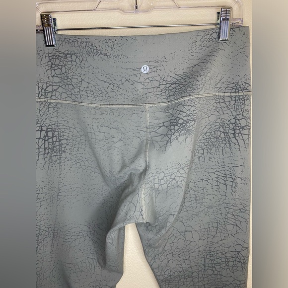 Lululemon Wunder Train High-Rise crop 23” leggings size 12 - Picture 6 of 8